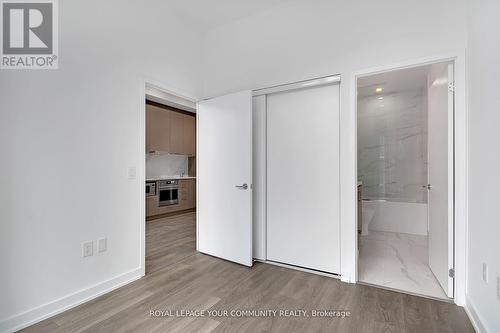 206 - 38 Honeycrisp Crescent, Vaughan, ON - Indoor Photo Showing Other Room