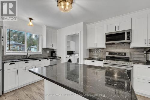 9 Webb Street, Barrie, ON - Indoor Photo Showing Kitchen