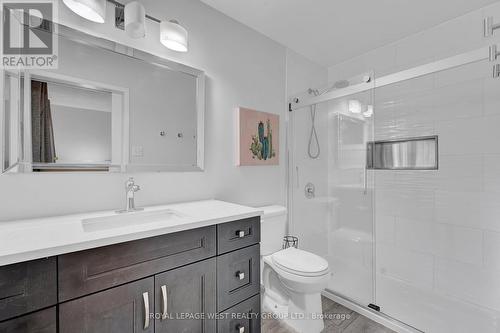 9 Webb Street, Barrie, ON - Indoor Photo Showing Bathroom