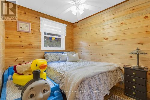 17189 A Highway 41, Addington Highlands, ON - Indoor Photo Showing Bedroom