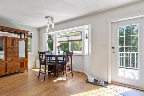 410 97B Highway, Salmon Arm, BC - Indoor Photo Showing Dining Room