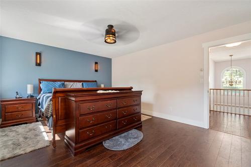 410 97B Highway, Salmon Arm, BC - Indoor Photo Showing Bedroom