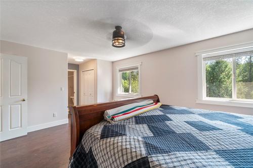 410 97B Highway, Salmon Arm, BC - Indoor Photo Showing Bedroom