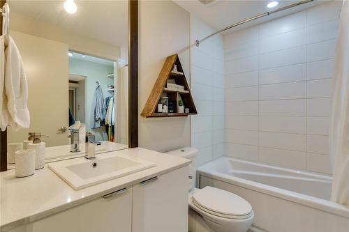 512-1350 St Paul Street, Kelowna, BC - Indoor Photo Showing Bathroom