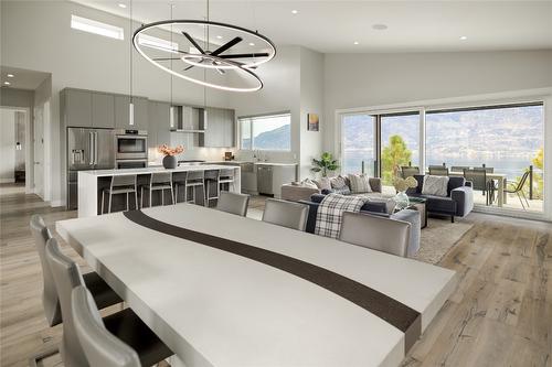 3630 Boxwood Road, Kelowna, BC - Indoor Photo Showing Dining Room