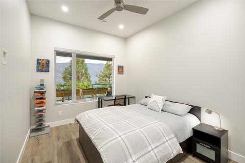 3630 Boxwood Road, Kelowna, BC - Indoor Photo Showing Bedroom