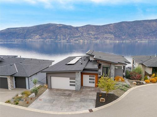 3630 Boxwood Road, Kelowna, BC - Outdoor