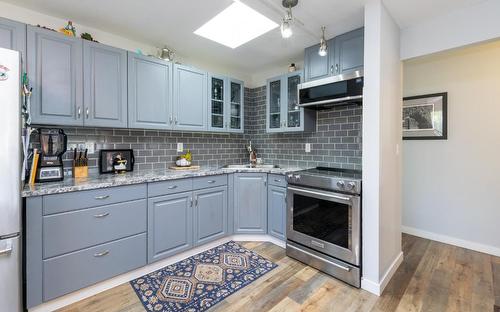 339 Pine Street, Chase, BC - Indoor Photo Showing Kitchen With Upgraded Kitchen