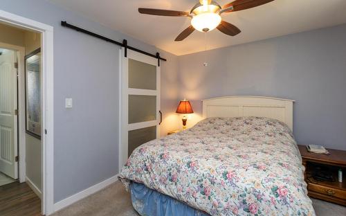 339 Pine Street, Chase, BC - Indoor Photo Showing Bedroom