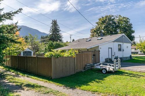 339 Pine Street, Chase, BC - Outdoor