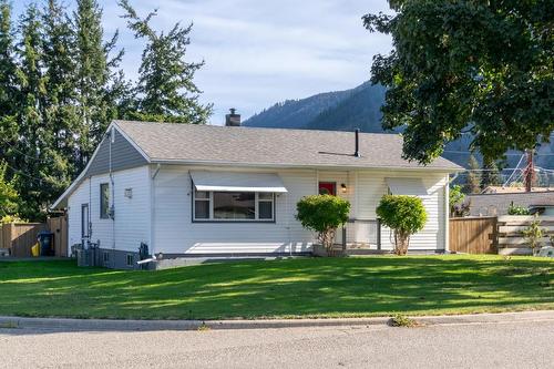 339 Pine Street, Chase, BC - Outdoor