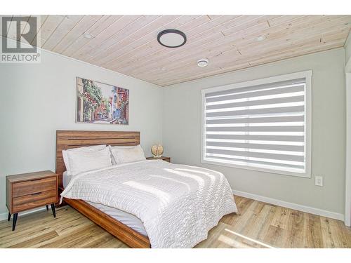 6725 La Palma Loop Unit# 243, Kelowna, BC - Indoor Photo Showing Bedroom