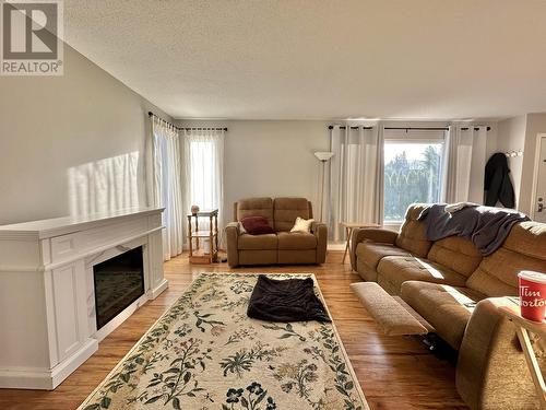 5122 Medeek Avenue, Terrace, BC - Indoor Photo Showing Living Room With Fireplace