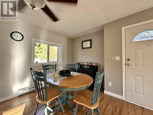 5122 Medeek Avenue, Terrace, BC - Indoor Photo Showing Dining Room