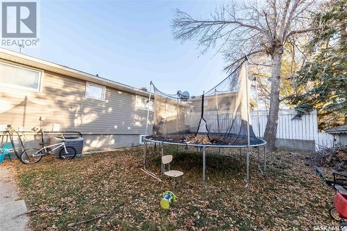 1314 Henleaze Avenue, Moose Jaw, SK - Outdoor