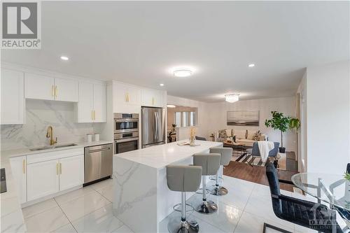 580 Sunlit Circle, Ottawa, ON - Indoor Photo Showing Kitchen With Stainless Steel Kitchen With Upgraded Kitchen