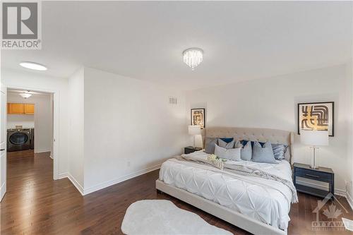 580 Sunlit Circle, Ottawa, ON - Indoor Photo Showing Bedroom