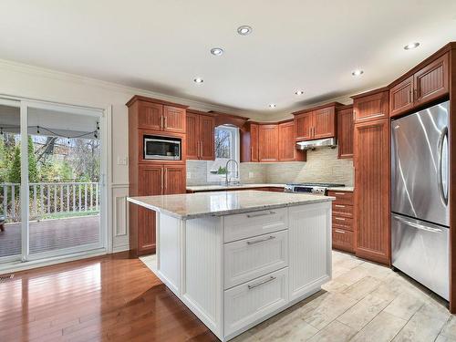 Cuisine - 2737 Av. Du Bocage, Mascouche, QC - Indoor Photo Showing Kitchen With Upgraded Kitchen