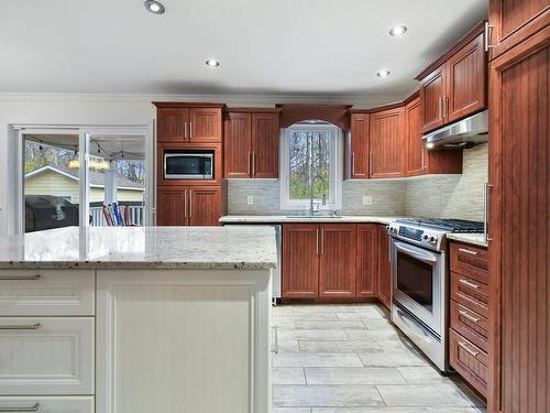 Cuisine - 2737 Av. Du Bocage, Mascouche, QC - Indoor Photo Showing Kitchen With Double Sink With Upgraded Kitchen