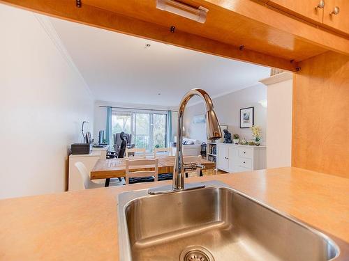 Other - 308-1530 Av. Victoria, Longueuil (Greenfield Park), QC - Indoor Photo Showing Kitchen With Double Sink