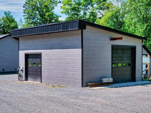 Garage - 135 Allée Du Wigwam, Mont-Tremblant, QC - Outdoor With Exterior