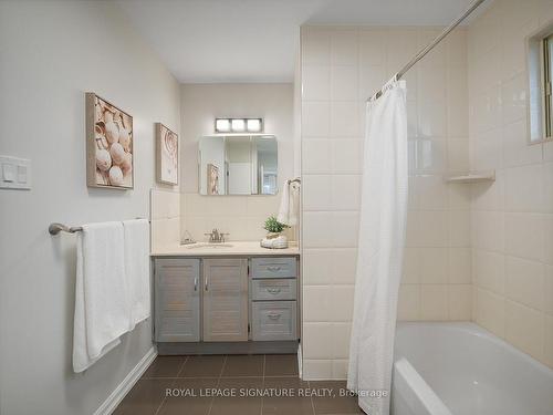 23 Wichey Rd, Toronto, ON - Indoor Photo Showing Bathroom