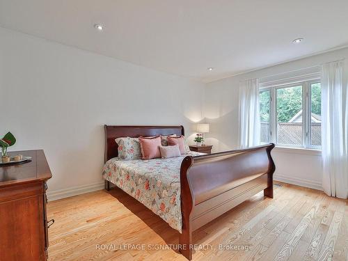 36 Martindale Rd, Toronto, ON - Indoor Photo Showing Bedroom