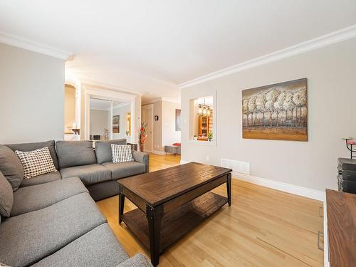 Salon - 44 Rue Labarre, Varennes, QC - Indoor Photo Showing Living Room