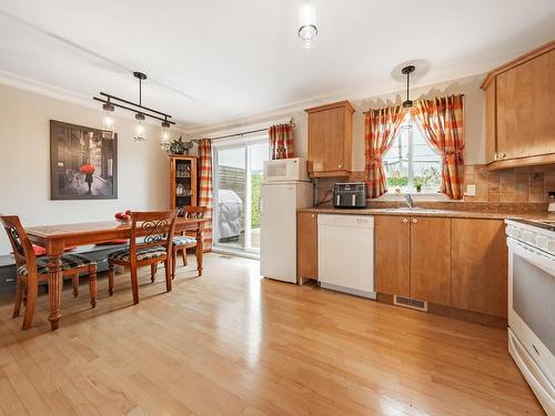 Cuisine - 44 Rue Labarre, Varennes, QC - Indoor Photo Showing Kitchen