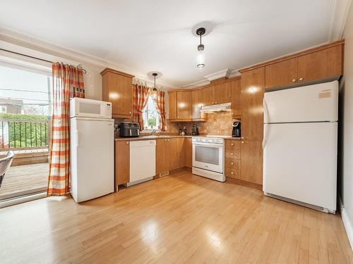 Cuisine - 44 Rue Labarre, Varennes, QC - Indoor Photo Showing Kitchen