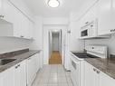 Kitchen - 206-3033 Rue Sherbrooke O., Westmount, QC  - Indoor Photo Showing Kitchen 