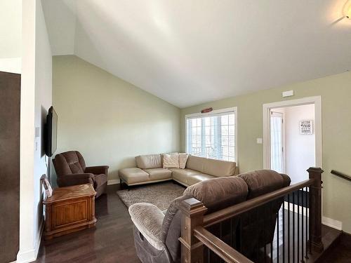 Salon - 6738 Ch. Du Lac-La Salle, Val-Morin, QC - Indoor Photo Showing Living Room