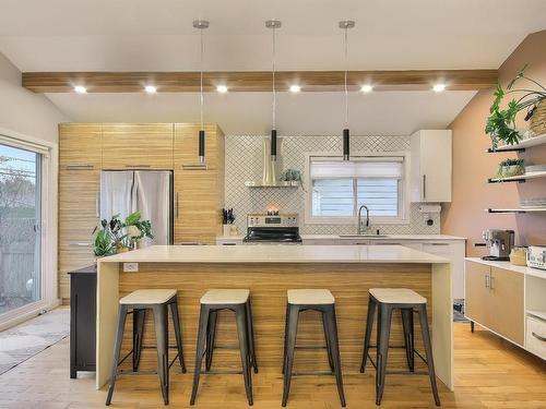 Kitchen - 39  - 39A Rue Leroy, Repentigny (Repentigny), QC - Indoor Photo Showing Kitchen With Upgraded Kitchen