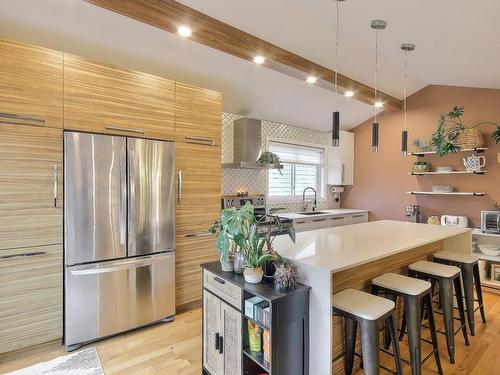 Kitchen - 39  - 39A Rue Leroy, Repentigny (Repentigny), QC - Indoor Photo Showing Kitchen With Upgraded Kitchen