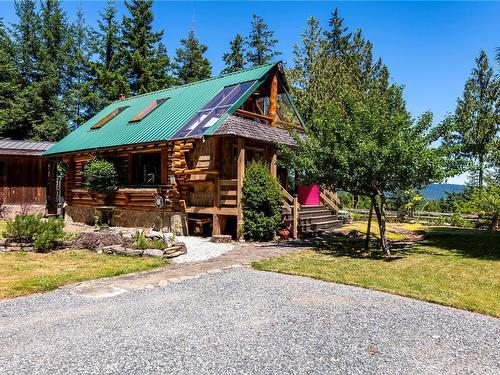 111 Blue Stone Dr, Salt Spring, BC 