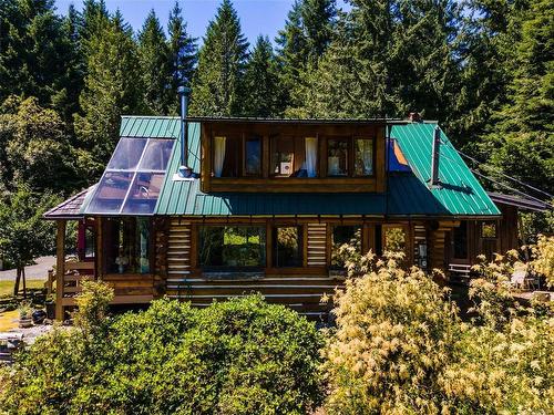 111 Blue Stone Dr, Salt Spring, BC 