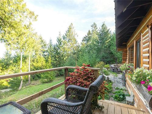 111 Blue Stone Dr, Salt Spring, BC 