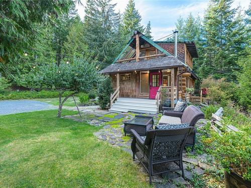 111 Blue Stone Dr, Salt Spring, BC 