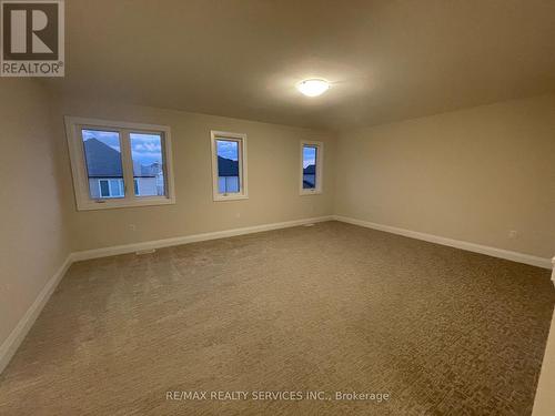 31 Samuel Avenue, Pelham, ON - Indoor Photo Showing Other Room