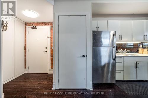 104 - 200 Stinson Street, Hamilton, ON - Indoor Photo Showing Kitchen