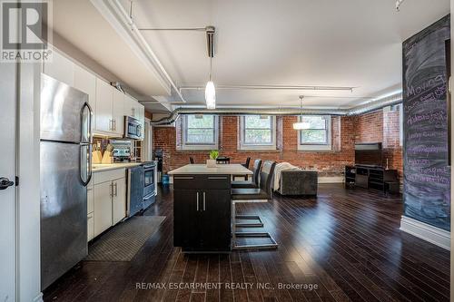 104 - 200 Stinson Street, Hamilton, ON - Indoor Photo Showing Kitchen