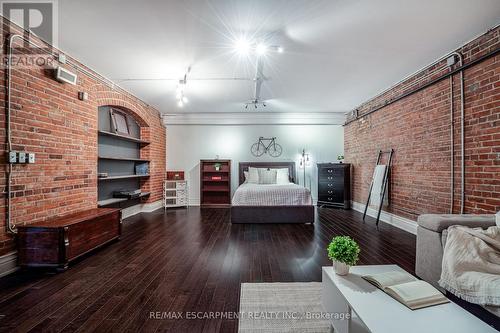 104 - 200 Stinson Street, Hamilton, ON - Indoor Photo Showing Bedroom