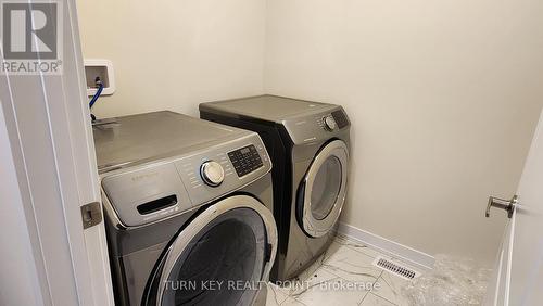 44 Keelson Street, Welland, ON - Indoor Photo Showing Laundry Room