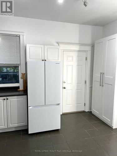 1117 Richmond Street, London, ON - Indoor Photo Showing Kitchen