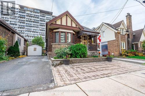 11 Wesanford Place, Hamilton, ON - Outdoor With Facade