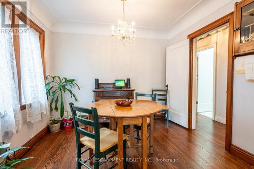 11 Wesanford Place, Hamilton, ON - Indoor Photo Showing Dining Room