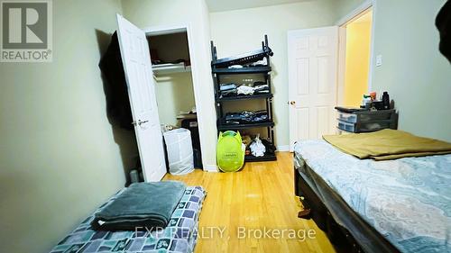 112 Heiman Street, Kitchener, ON - Indoor Photo Showing Bedroom