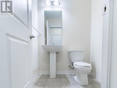 53 Sparkle Drive, Thorold, ON - Indoor Photo Showing Bathroom