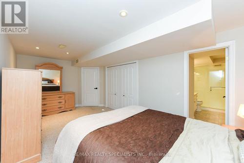 240 Butterfly Lane, Oakville, ON - Indoor Photo Showing Bedroom