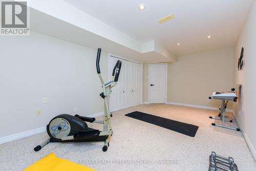 240 Butterfly Lane, Oakville, ON - Indoor Photo Showing Gym Room